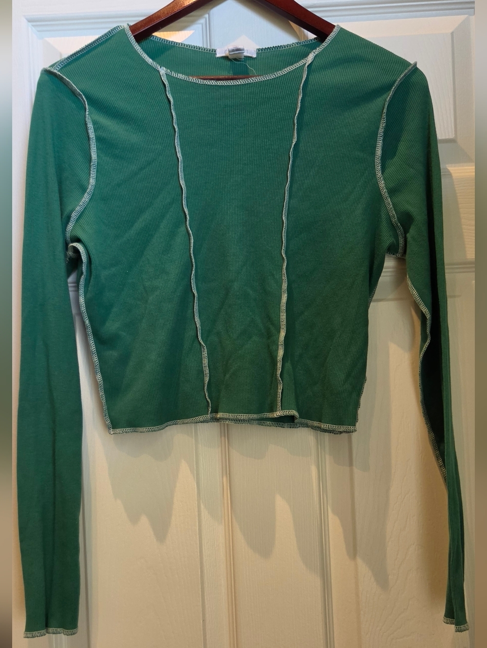 Full Tilt Green Long-Sleeve Seam-Trim Crop Top